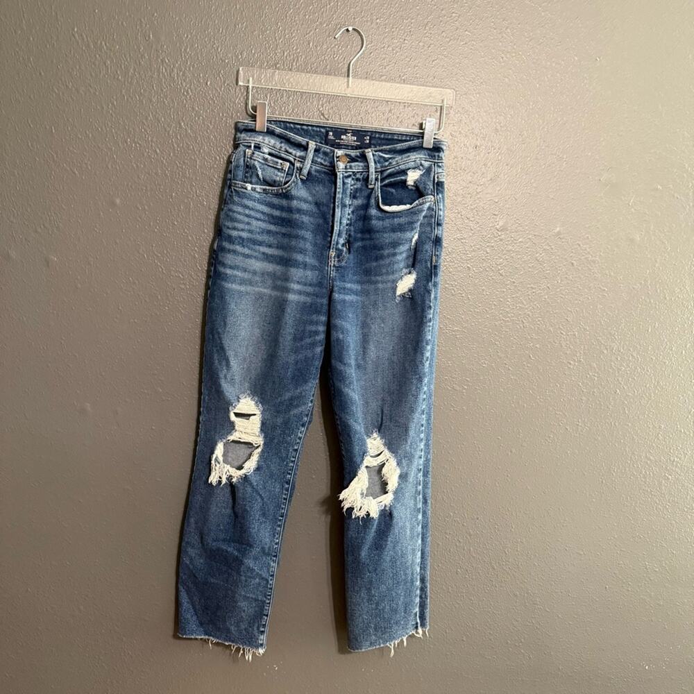 Hollister Ultra High Rise Vintage Straight Vintage Stretch Size 28